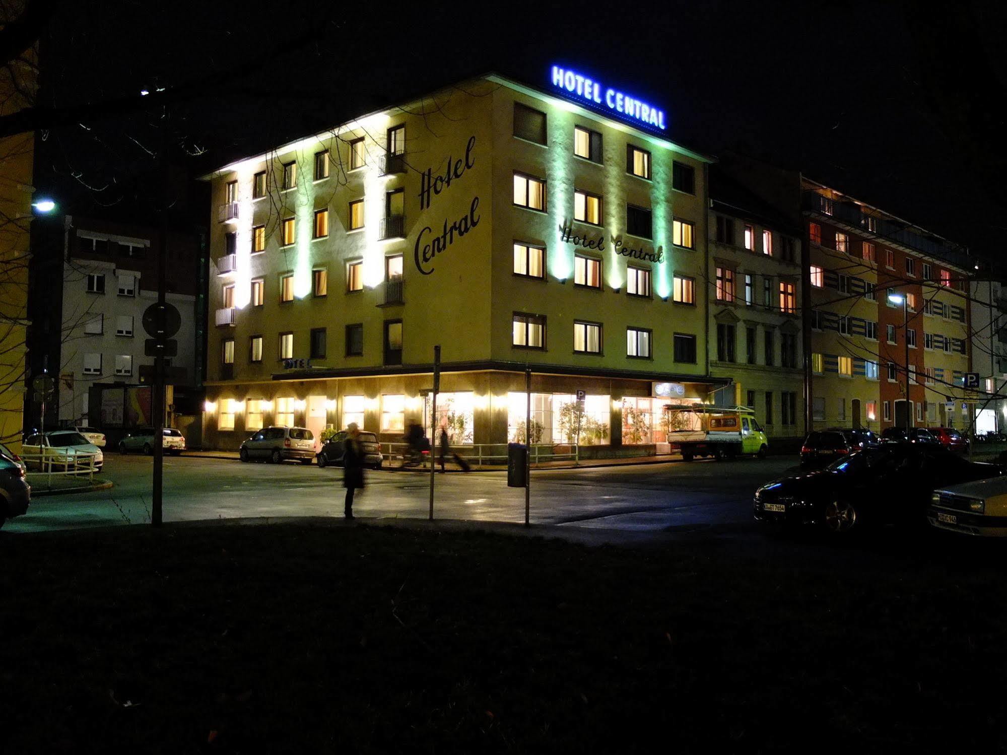 Hotel Central Hauptbahnhof Heidelberg Bagian luar foto